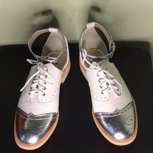 Spectacular silver/white spectator loafer